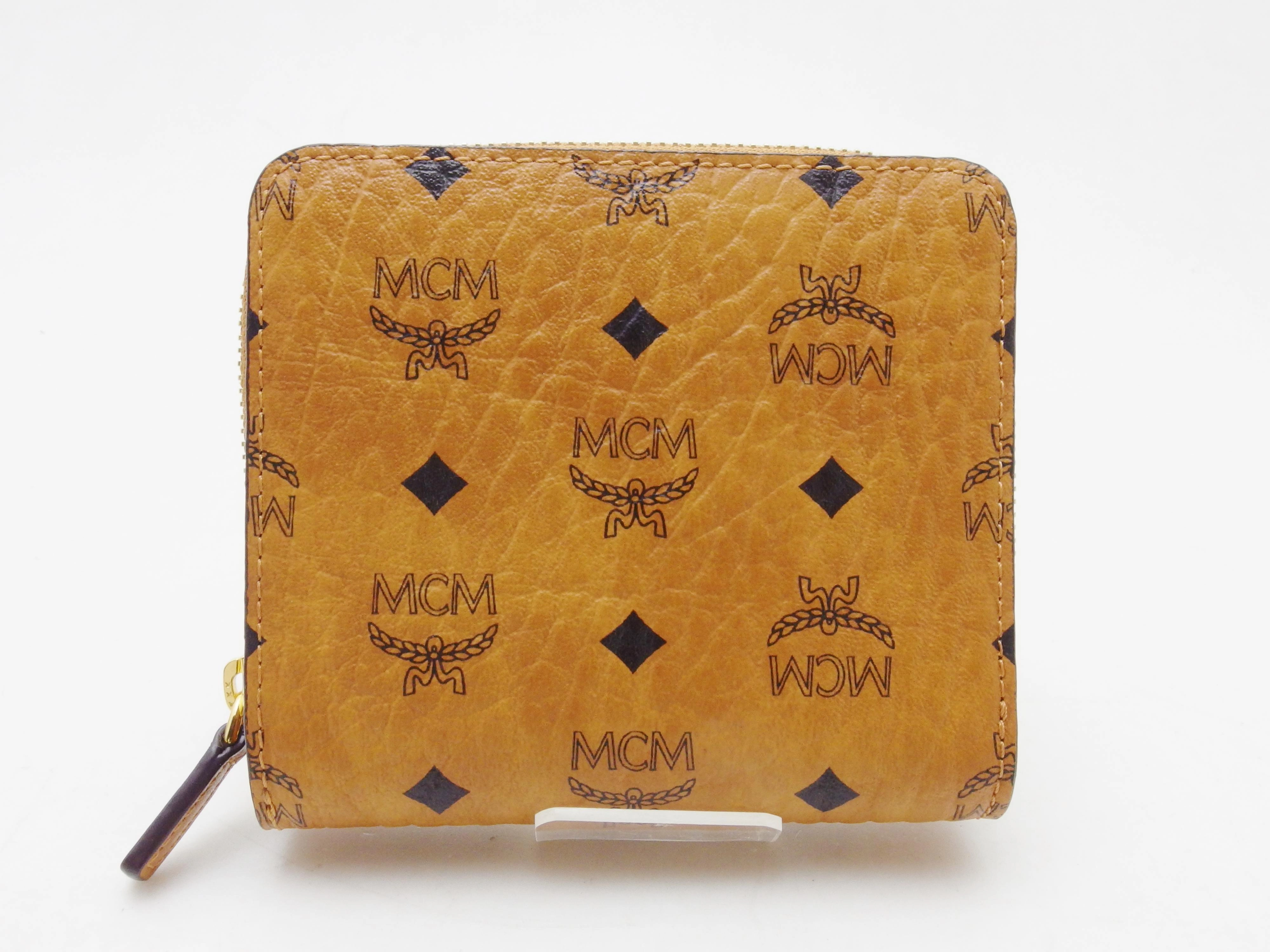 1年保証MCM エムシーエム ヴィセトス ブラウン 二つ折り財布 レザー コンパクト 小物