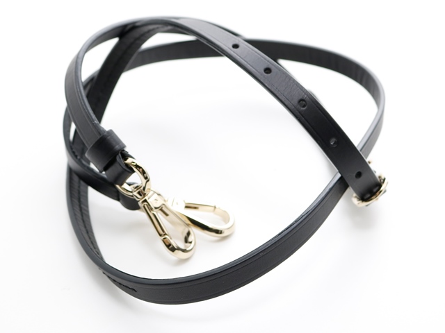 ◾︎極美品◾︎ ジミーチュウ パレス ヴァレンヌ パーティーバッグ ホログラム 黒 ◾︎極美品◾︎ ジミーチュウ パレス ヴァレンヌ パーティー