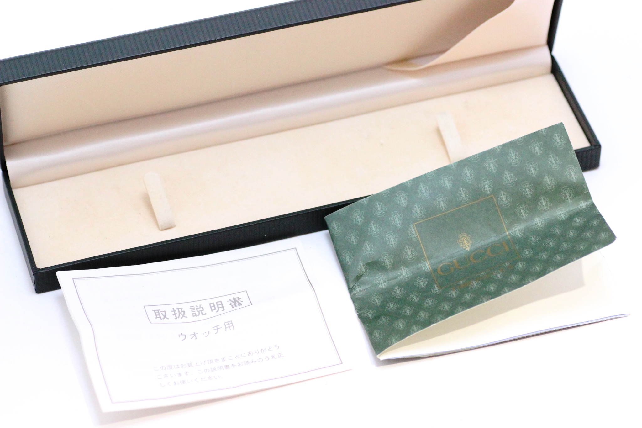 GUCCI グッチ 腕時計 2400L ステンレス／革 ブラック文字盤