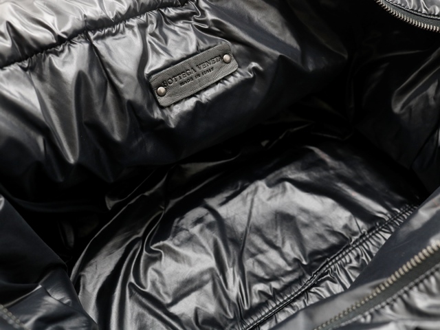 BOTTEGA VENETA ボッテガヴェネタ スピンネーカー ブラック
