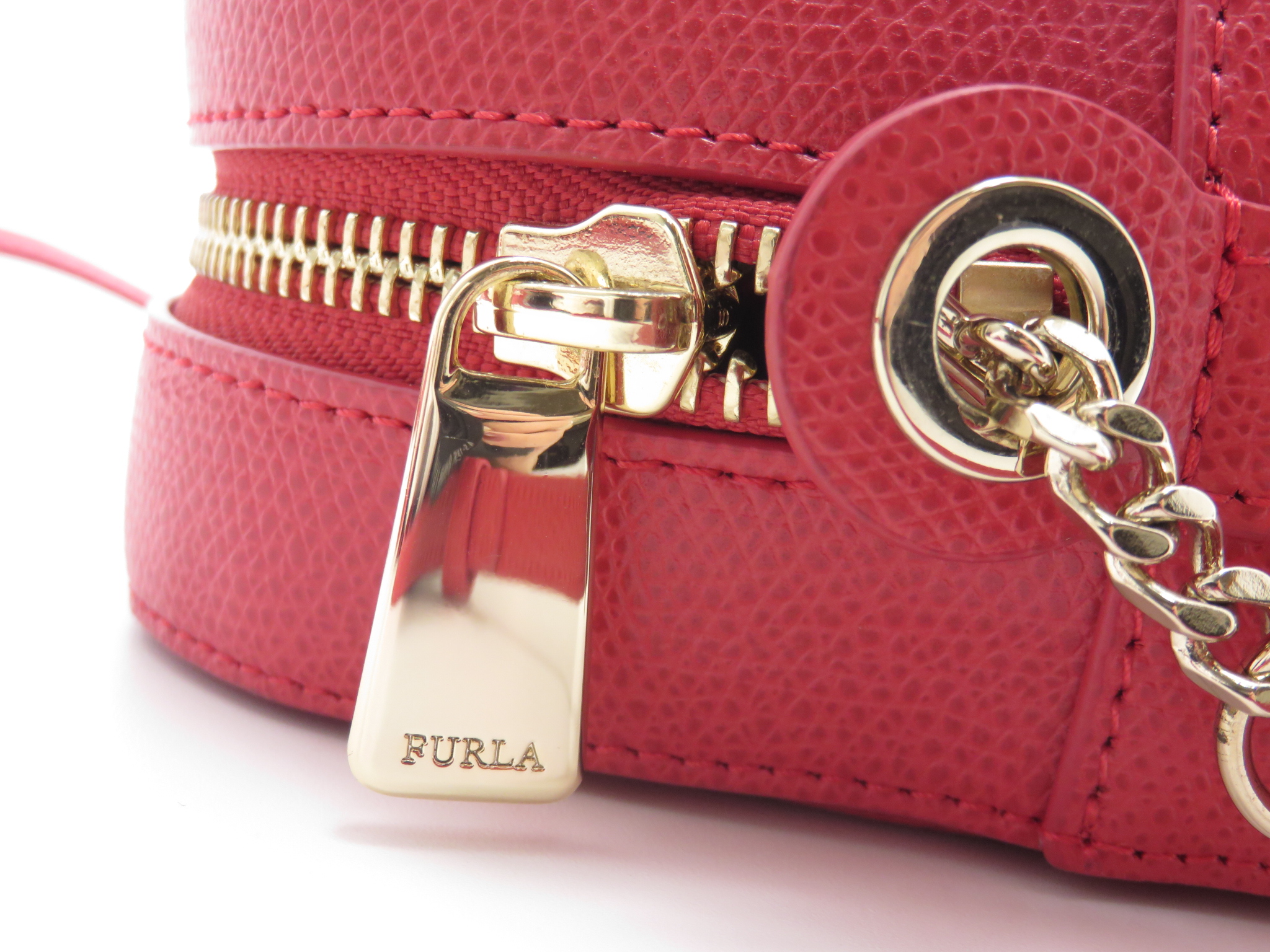 FURLA フルラ ショルダーバッグ レッド 型押し【431】 の購入