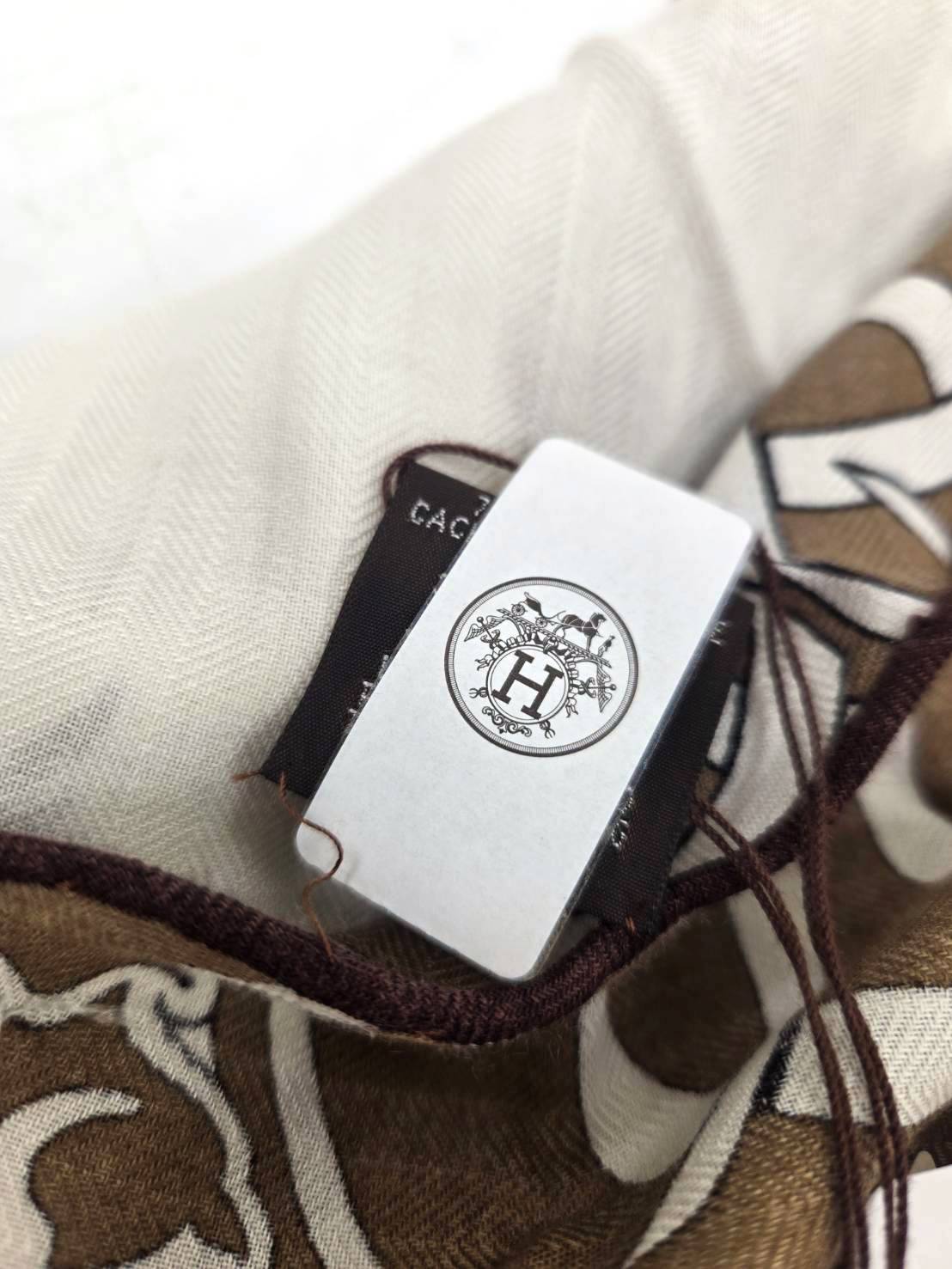 HERMES エルメス 品質タグ取れ 糸ほつれ有り ストール トライアングル