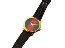 GUCCI アナログ腕時計 グリーンレッド G-Timeless watch, 38mm in green and red nylon | GUCCI® SI