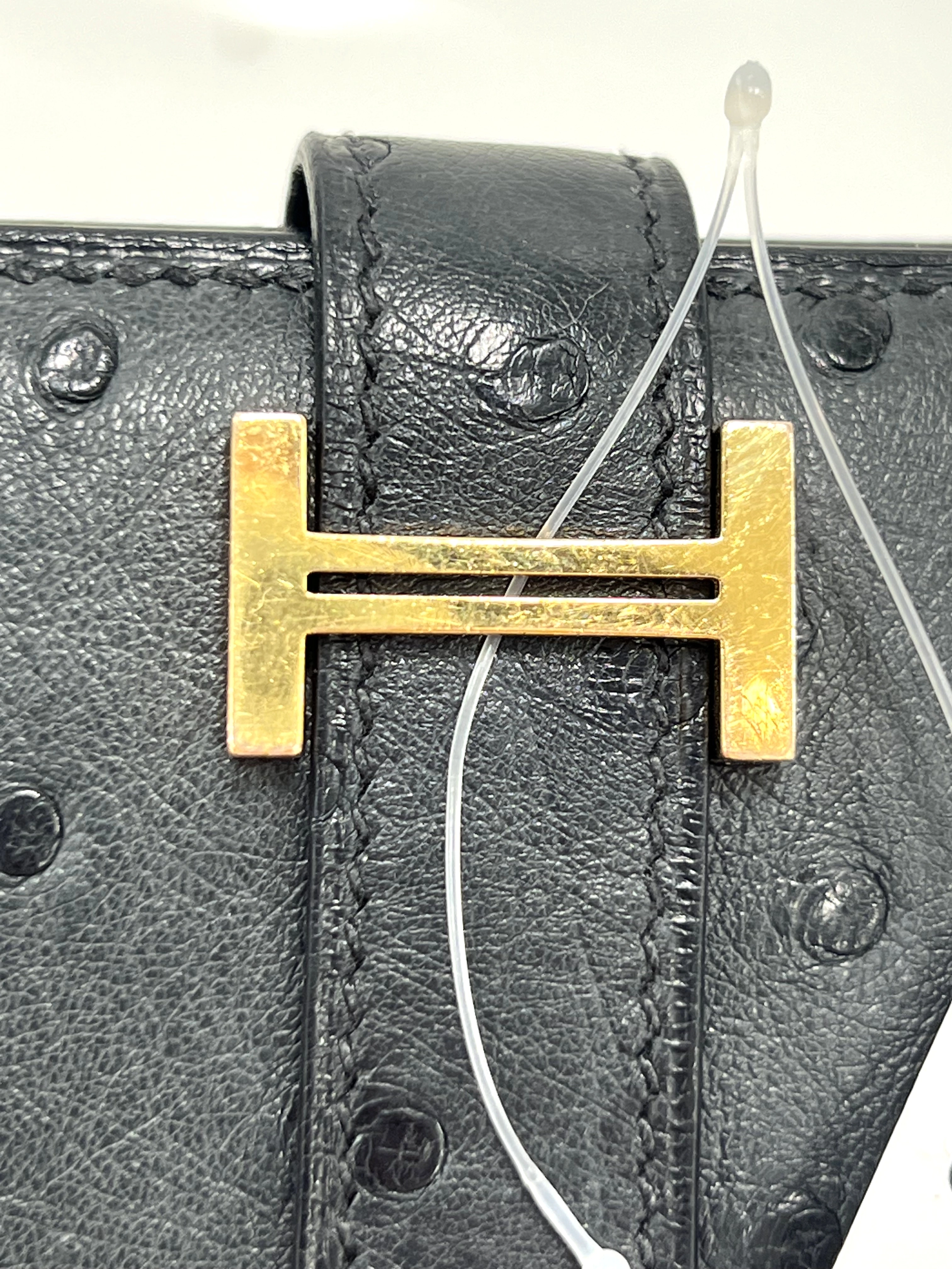 HERMES　エルメス　小物　二つ折り財布　ベアンコンパクト　ブルーニュイ・GP金具　オーストリッチ　C刻印・2018年頃製造　【472】HA