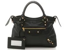 BALENCIAGA バレンシアガ バッグ タウン ショルダーバッグ ジャイアントタウン ブラック レザー【430】2120500063102  の購入なら「質」の大黒屋（公式）