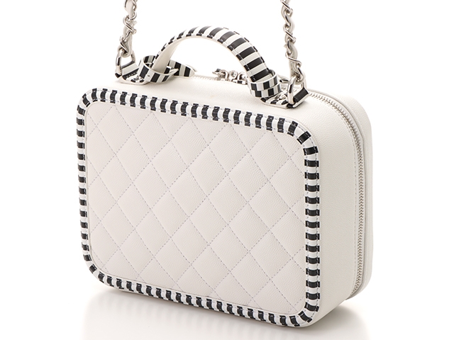 上品ホワイト♡25S◆【CHANEL】TRENDY CC バニティケース 上品ホワイト♡25S◇【CHANEL】TRENDY CC バニティケース バッグ