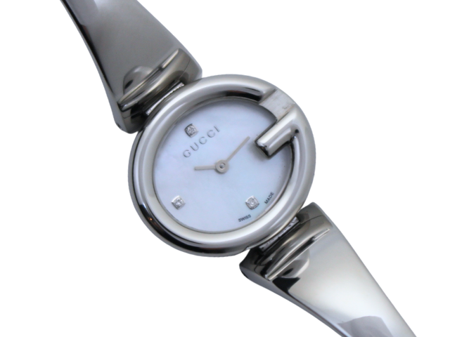 GUCCI 腕時計 バングル 134.5 シェル GUCCI 腕時計 バングル 134.5 シェル - メルカリ