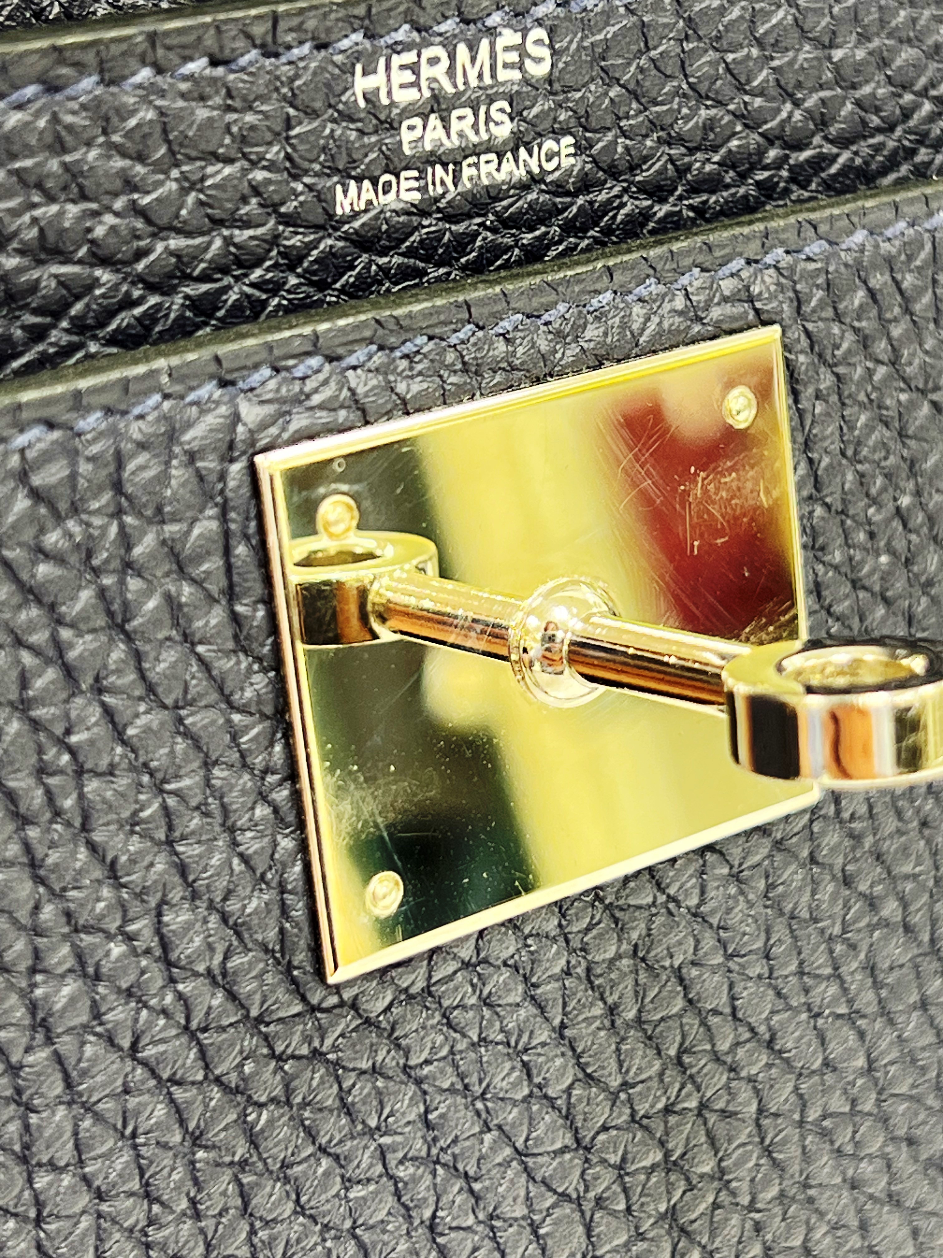 美品✨ HERMES エルメス クラッチバック 刻印:A 緑 水色 黄色 美品✨ HERMES エルメス クラッチバック 刻印:A 緑 水色 黄色