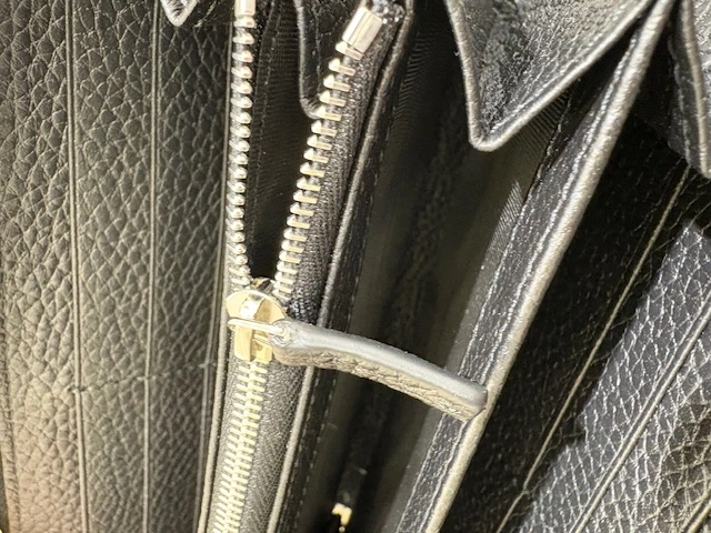 GUCCI グッチ ロゴジップアラウンドウォレット ブラック レザー 771154 2120000317934【472】