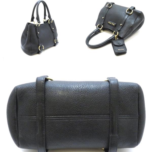 【最後1点 人気即完売商品】Miu Miu レザー バックパック 高価値 Miu Miu レザー バックパック | ブラック | FARFETCH JP