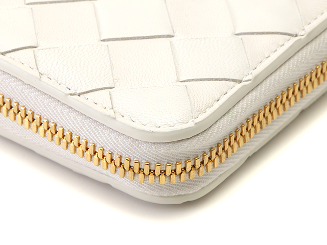 ボッテガヴェネタ　イントレチャート　財布　ホワイト ボッテガヴェネタ BOTTEGA VENETA 三つ折り財布 592678 VCPQ6