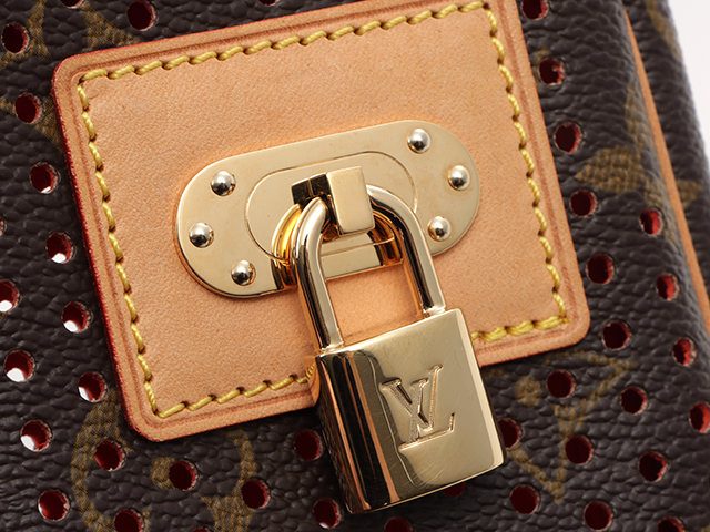 LOUIS VUITTON ルイヴィトン ポシェット・アクセソワール M95185