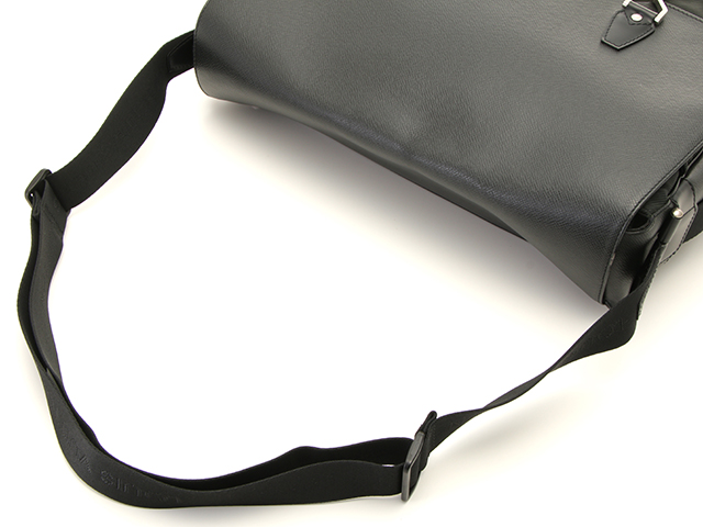 LOUIS VUITTON ルイヴィトン デルスー M30162 タイガ