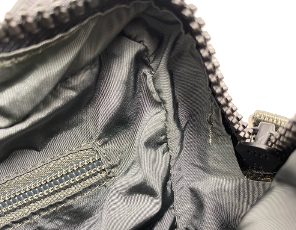 PRADA プラダ スポーツラインショルダーバッグ グレー ナイロン