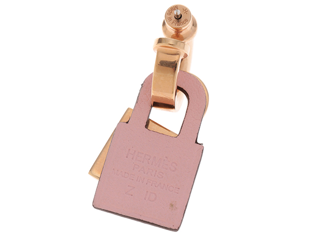 HERMES 大ぶりレジンピアス ピンク 箱付 HERMES 大ぶりレジンピアス ピンク 箱付 210.jpg
