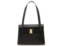 ☆ FERRAGAMO フェラガモ ☆ブラック ショルダーバッグ