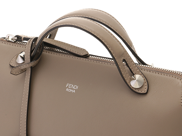 FENDI フェンディ バイザウェイミディアム 8BL124 ベージュ