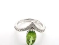 JEWELRY　ノンブランドジュエリー　リング　K18　ホワイトゴールド　ペリドット　ダイヤモンド　4.4g　13号　2120000302756　【432】