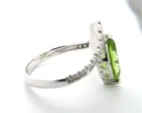 JEWELRY　ノンブランドジュエリー　リング　K18　ホワイトゴールド　ペリドット　ダイヤモンド　4.4g　13号　2120000302756　【432】