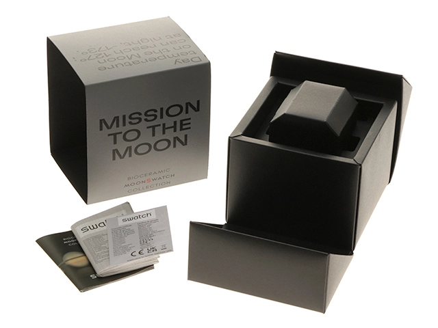 SWATCH スウォッチ 腕時計 OMEGA×SWATCH  MISSION TO THE MOON S033M100 ブラック文字盤 バイオセラミック/ナイロン クォーツ【472】SJ