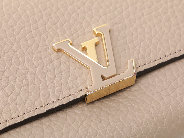 LOUIS VUITTON ルイ・ヴィトン ポルトフォイユカプシーヌ
