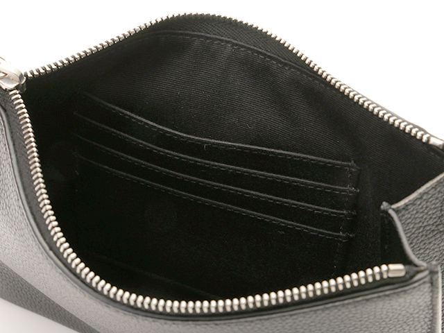 ⭐︎未使用⭐︎SAINT LAURENT サンローラン ブラック ポーチ黒 SAINT LAURENT サンローラン ポーチ(取ってなし) ブラック