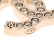 CHANEL クリスタルロゴピアス　ココマーク CHANEL シャネル ココマークピアス メタル（GP）／クリスタル YN の