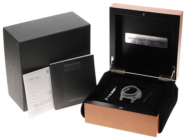 J番　PANERAI　パネライ　時計　ルミノール ベース　PAM00112　ブラック文字盤　シースルーバック　ステンレススチール/ラバー　手巻き　メンズ