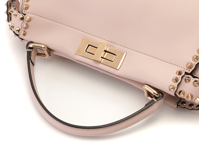 FENDI フェンディ スタッズ レギュラーピーカーブー ピンク FENDI フェンディ スタッズ レギュラーピーカーブー ピンク
