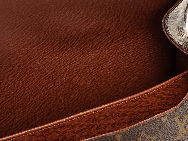 LOUIS VUITTON ルイ・ヴィトン ショルダーバッグ カルトシエール LOUIS VUITTON ルイ・ヴィトン ショルダーバッグ カルトシエール