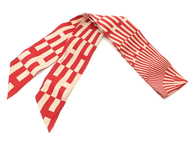 エルメス HERMES スカーフ ツイリー 柄 シルク スモールサイズ 赤系