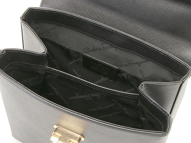 Salvatore Ferragamo サルヴァトーレ・フェラガモ ガンチーニ Salvatore Ferragamo サルヴァトーレ・フェラガモ ガンチーニ