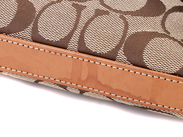 COACH コーチ シグネチャー クリップデミショルダーポーチ ベージュ