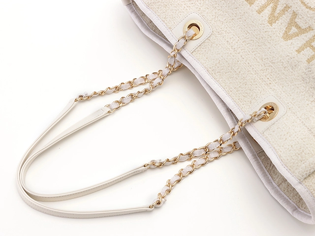 CHANEL シャネル ドーヴィル チェーンショルダー ホワイト クリーム ゴールド金具 ファブリック 2120500185477【432】