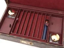 LOUIS VUITTON ルイ・ヴィトン 筆記用具 ライティング・ユニバース ペンケース 万年筆/ボールペン7本付きセット モノグラム ゴールド色金具 アリゲーター/レザー/GP 万年筆K18ゴールドペン先【472】SJ