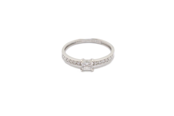 pt950 0.02 刻印　ダイヤモンド　プラチナ　貴金属　指輪　リング 楽天市場】pt950 ダイヤ リボン リング【0.2ct】センター石