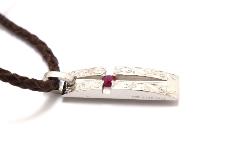 JEWELRY ノンブランドジュエリー ネックレス PT900 プラチナ レザー メタル ルビー 0.196ct エメラルド 0.302ct 【460】2120500230900