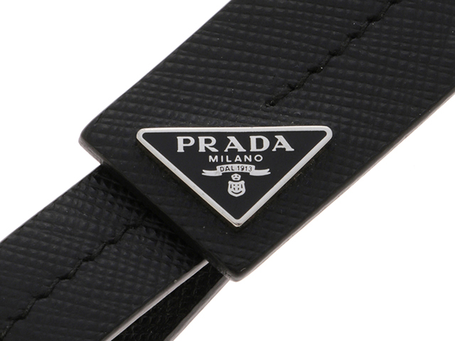PRADA プラダ キーホルダー サフィアーノ トライアングルロゴ