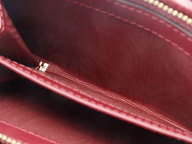 GUCCI グッチ　ダブルG カードケース　ウォレット ボルドー レザー【434】2120500276885