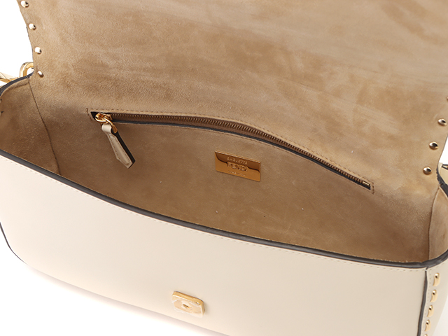 FENDI フェンディ バゲット ベージュ レザー 8BR600【430