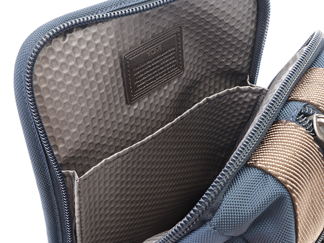 TUMI トゥミ モントレー スリングショルダーバッグ ボディバッグ