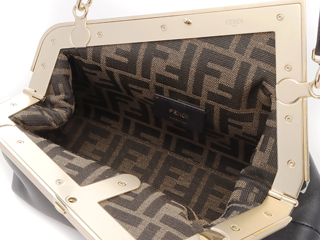 Fendi　フェンディ　ショルダーバッグ　ファースト　スモール　ブラック　ナッパレザー／パイソン　ゴールド金具　【431】L