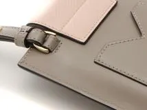 FENDI　フェンディ　FFダイヤモンド　フォンポーチ　7AS188　グレージュ/ピンク【430】2121000017916