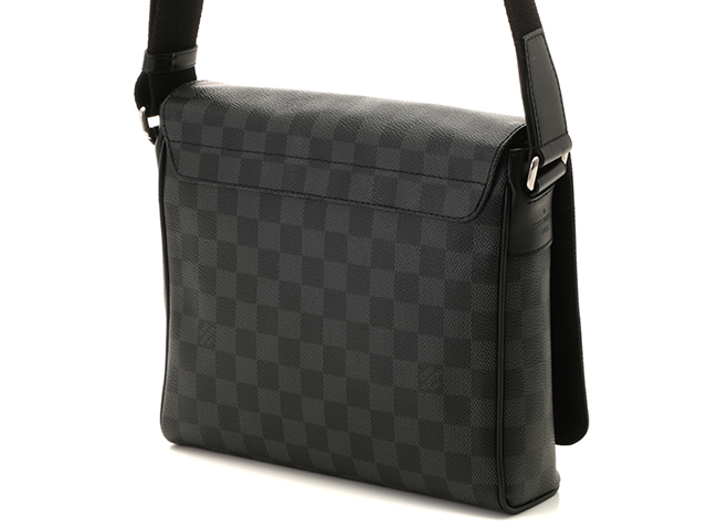 LOUIS VUITTON ルイ・ヴィトン ショルダーバッグ ディストリクトPM NM ダミエ・グラフィット N41028 【430】  2141100406014 の購入なら「質」の大黒屋（公式）