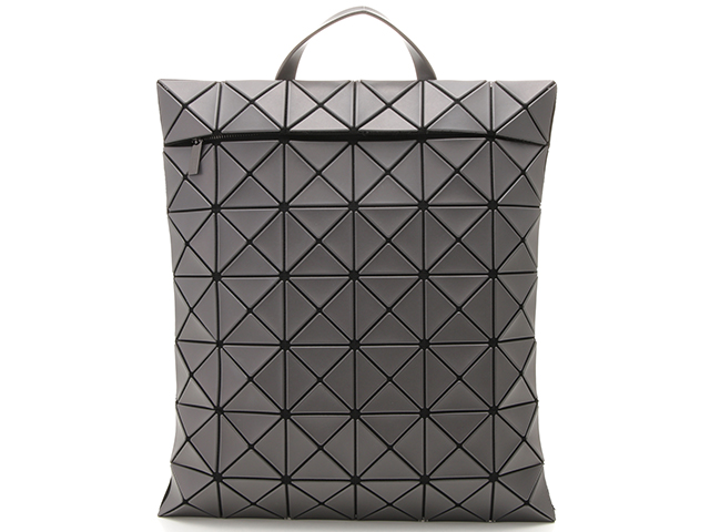 イッセイミヤケ ISSEY MIYAKE バオバオリュック グレー/ブラック PVC/ナイロン BB01－AG691【460】2141100587676  の購入なら「質」の大黒屋（公式）