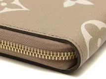LOUIS VUITTON　　ルイ・ヴィトン　　　バイカラーモノグラム・アンプラント　　トゥルトレールクレーム　　ジッピー・ウォレット　M69794　　【436】　　2141100655429