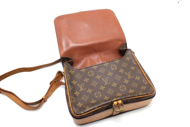 LOUIS VUITTON ルイ･ヴィトン カルトシエール 26 ショルダーバッグ M51252 モノグラム 【433】 2141300282241