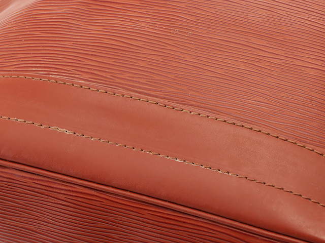 LOUIS VUITTON ルイ・ヴィトン ショルダーバッグ ノエ エピ LOUIS VUITTON ルイ・ヴィトン ショルダーバッグ ノエ エピ