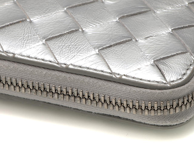 ⭐️新品未使用⭐️ ボッテガヴェネタ　イントレチャート　ロングウォレット　シルバー BOTTEGA VENETA ボッテガ ヴェネタイントレチャート ジップ