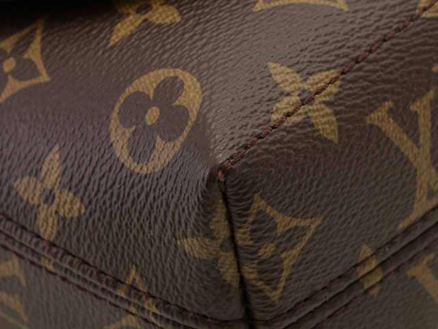 Shop Louis Vuitton MONOGRAM Magnetic messenger (M45557) by Bellaris